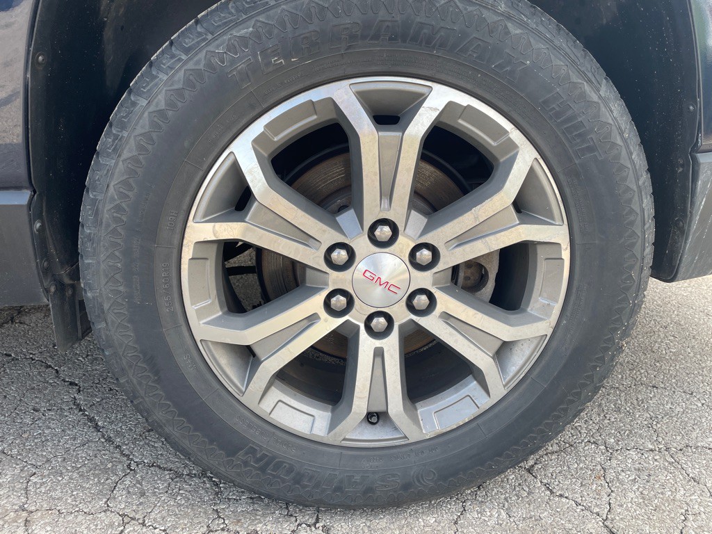 2016 GMC Acadia Image 16