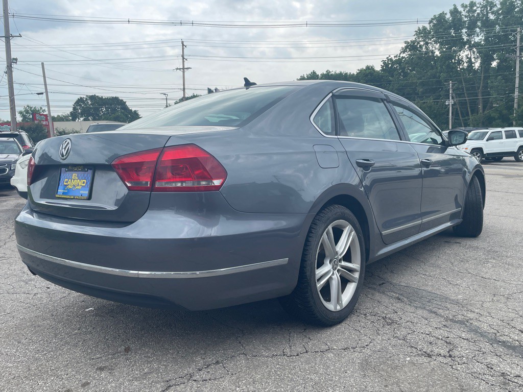 2015 Volkswagen Passat Image 6