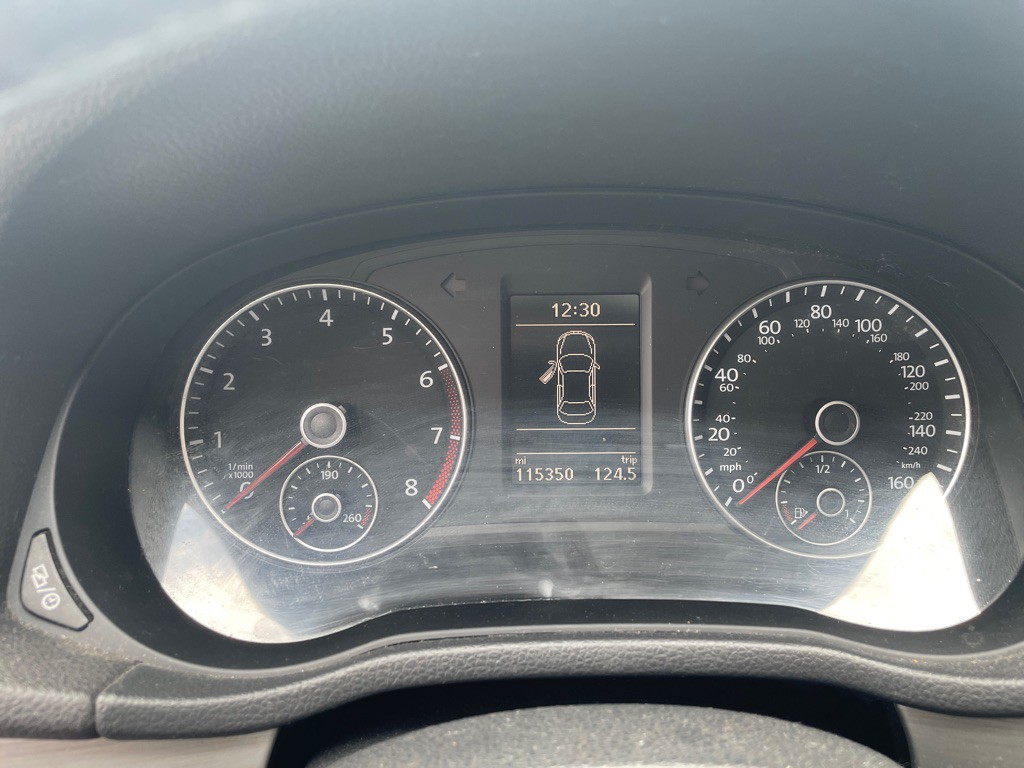 2015 Volkswagen Passat Image 12