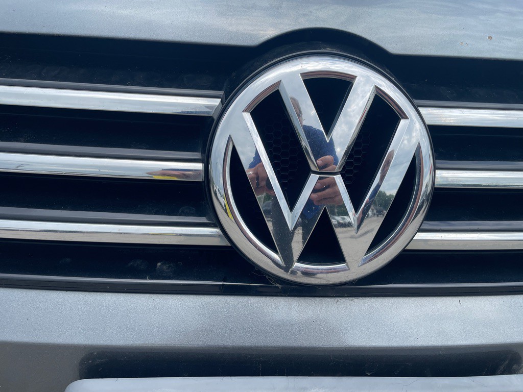 2015 Volkswagen Passat Image 14
