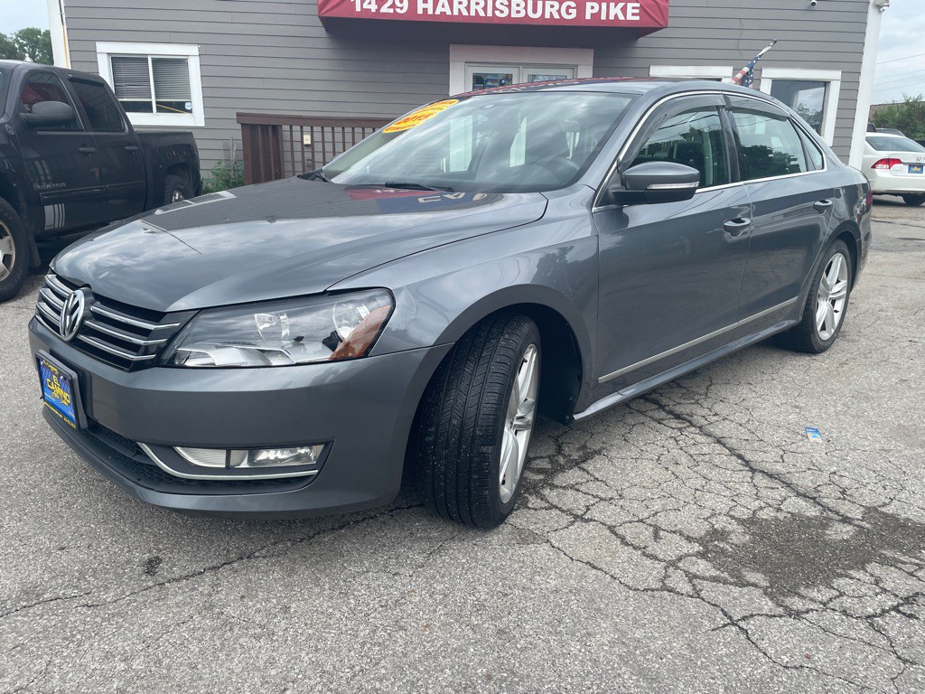 2015 Volkswagen Passat Image 1