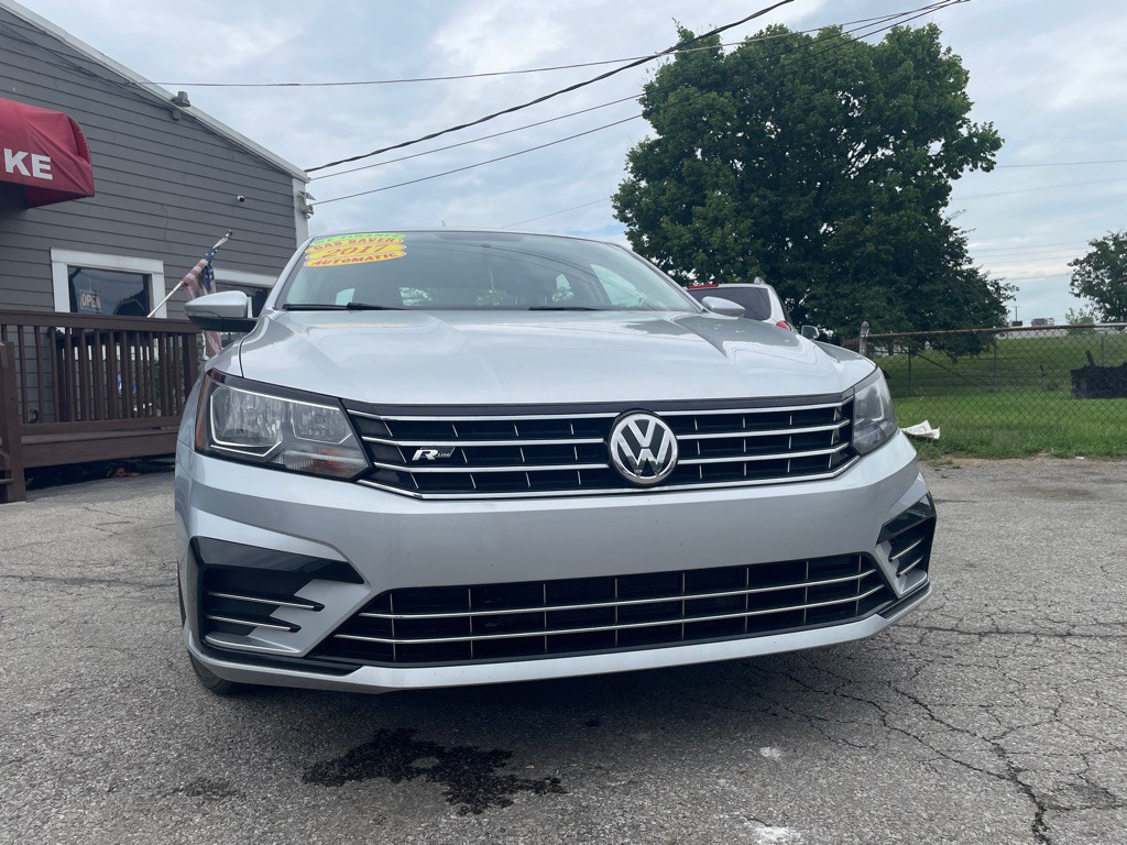 2017 Volkswagen Passat Image 8