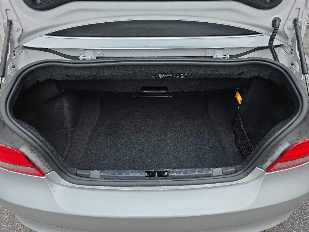 2012 BMW 1 Series Image 15