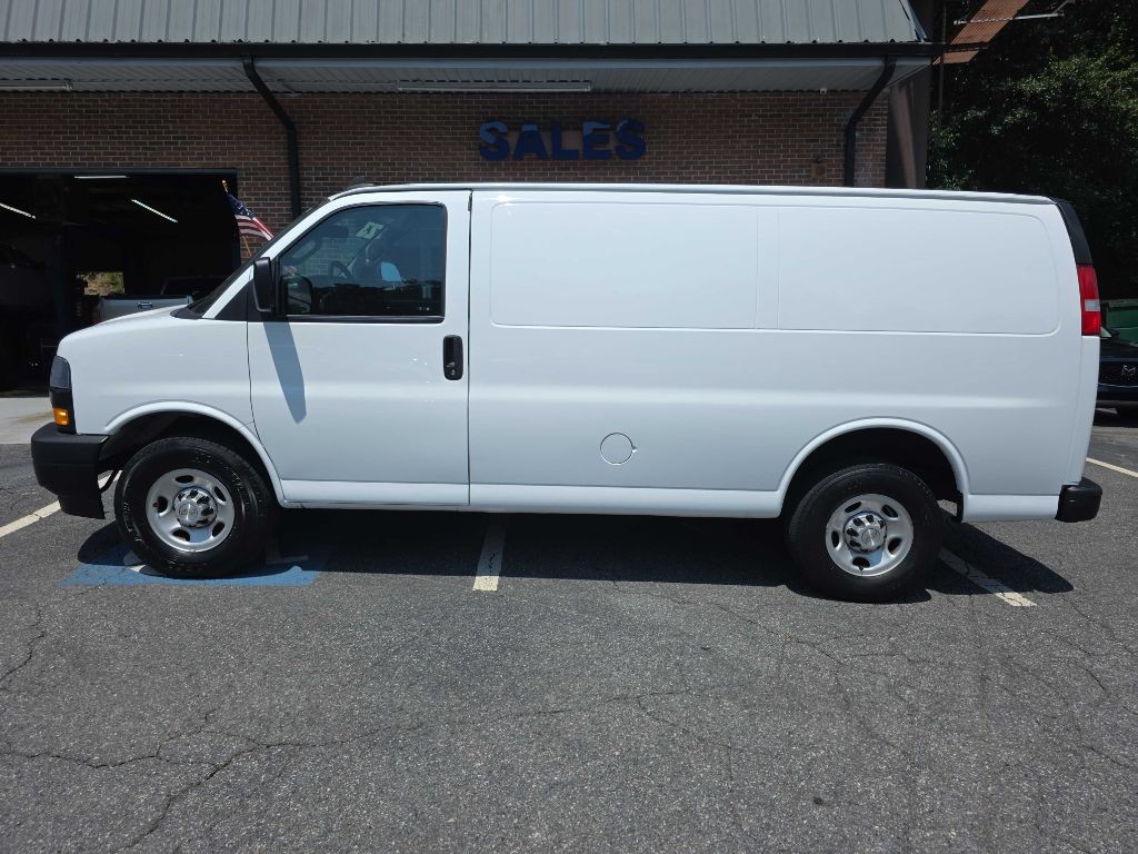 2023 Chevrolet Express Image 2