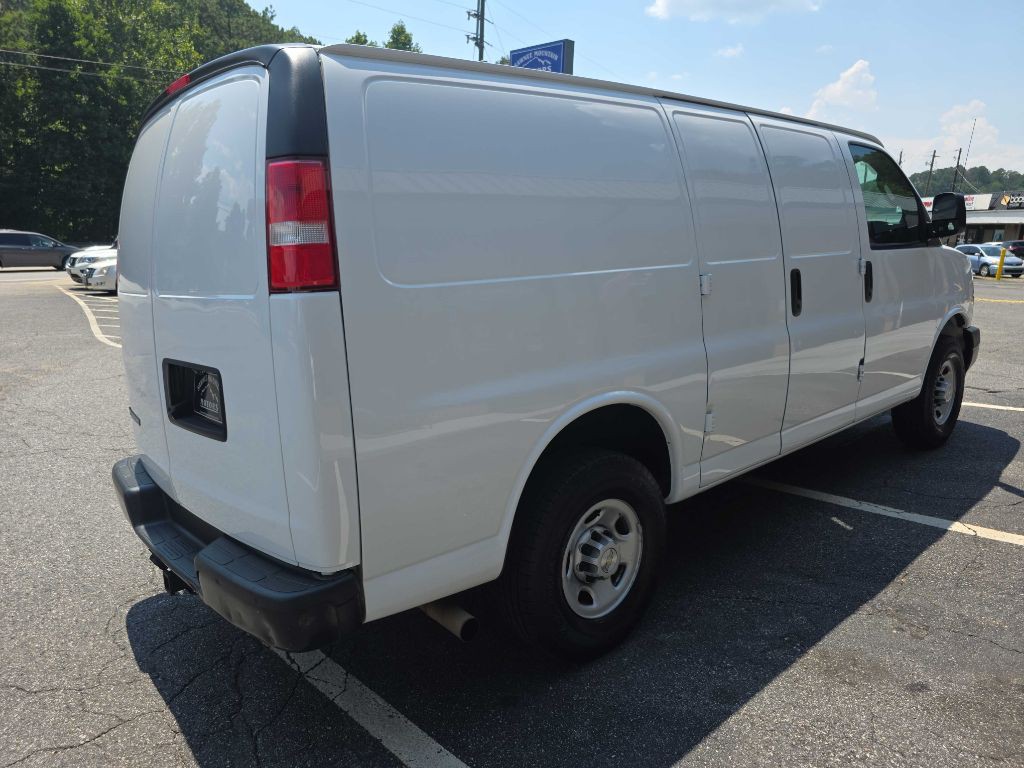 2023 Chevrolet Express Image 5