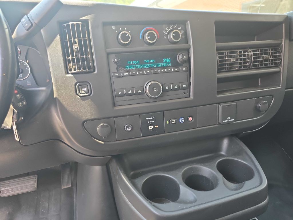 2023 Chevrolet Express Image 13