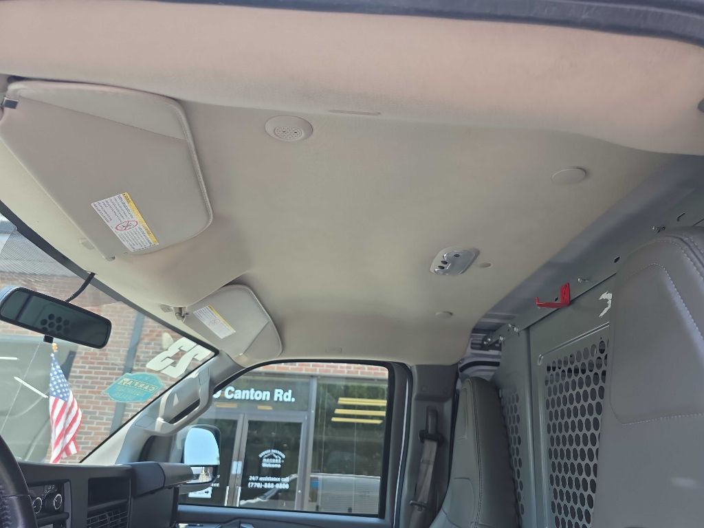2023 Chevrolet Express Image 15