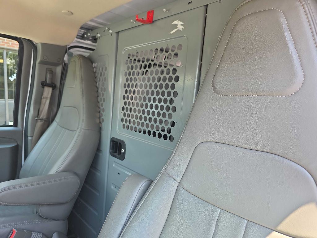 2023 Chevrolet Express Image 16