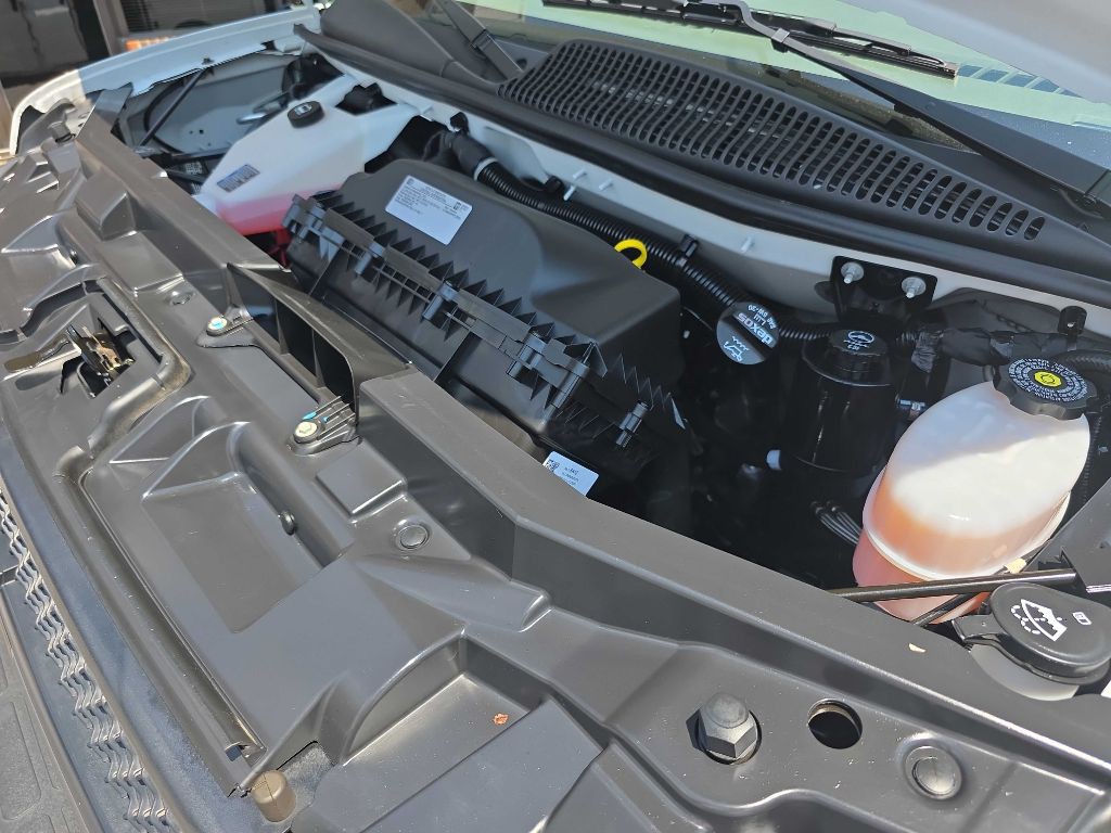 2023 Chevrolet Express Image 26