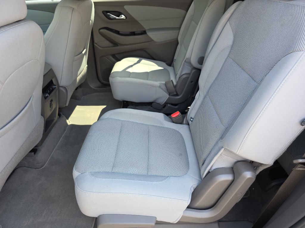 2019 Chevrolet Traverse Image 16