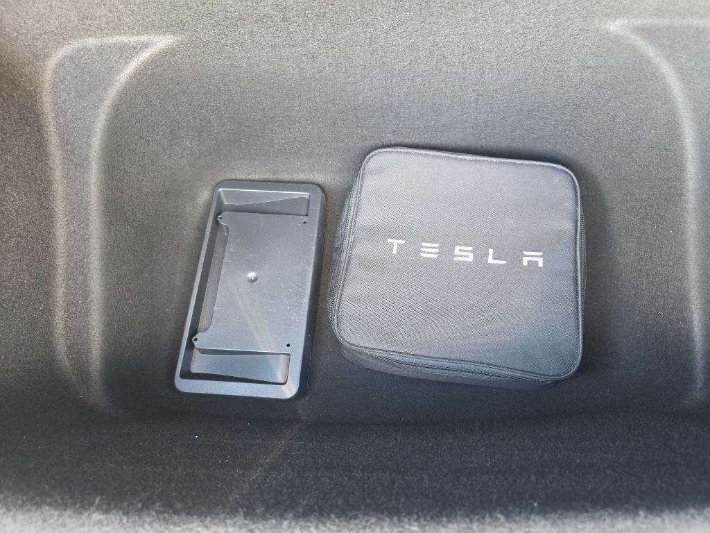 2022 Tesla Model Y Image 18
