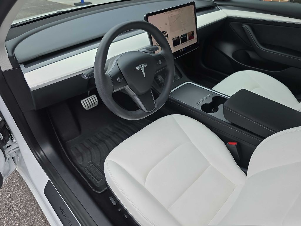 2022 Tesla Model 3 Image 9