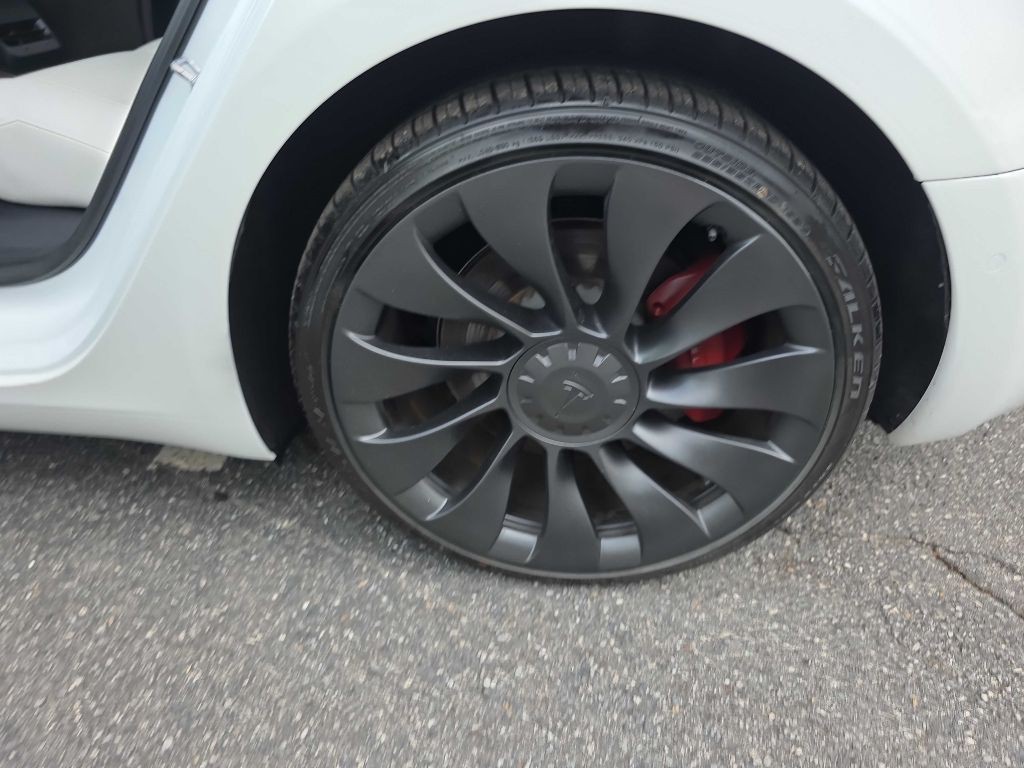 2022 Tesla Model 3 Image 28