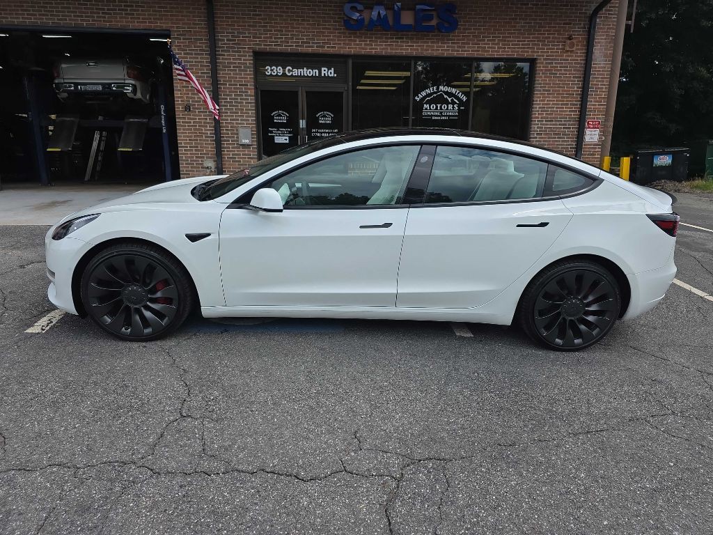 2022 Tesla Model 3 Image 2