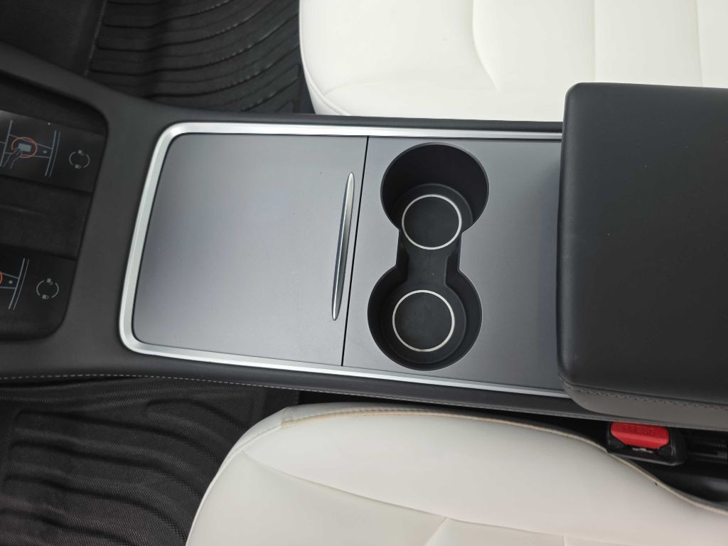 2022 Tesla Model 3 Image 13