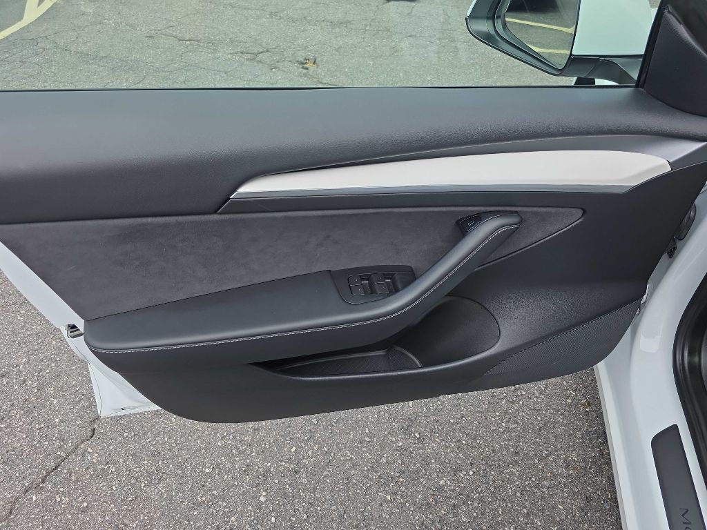 2022 Tesla Model 3 Image 15