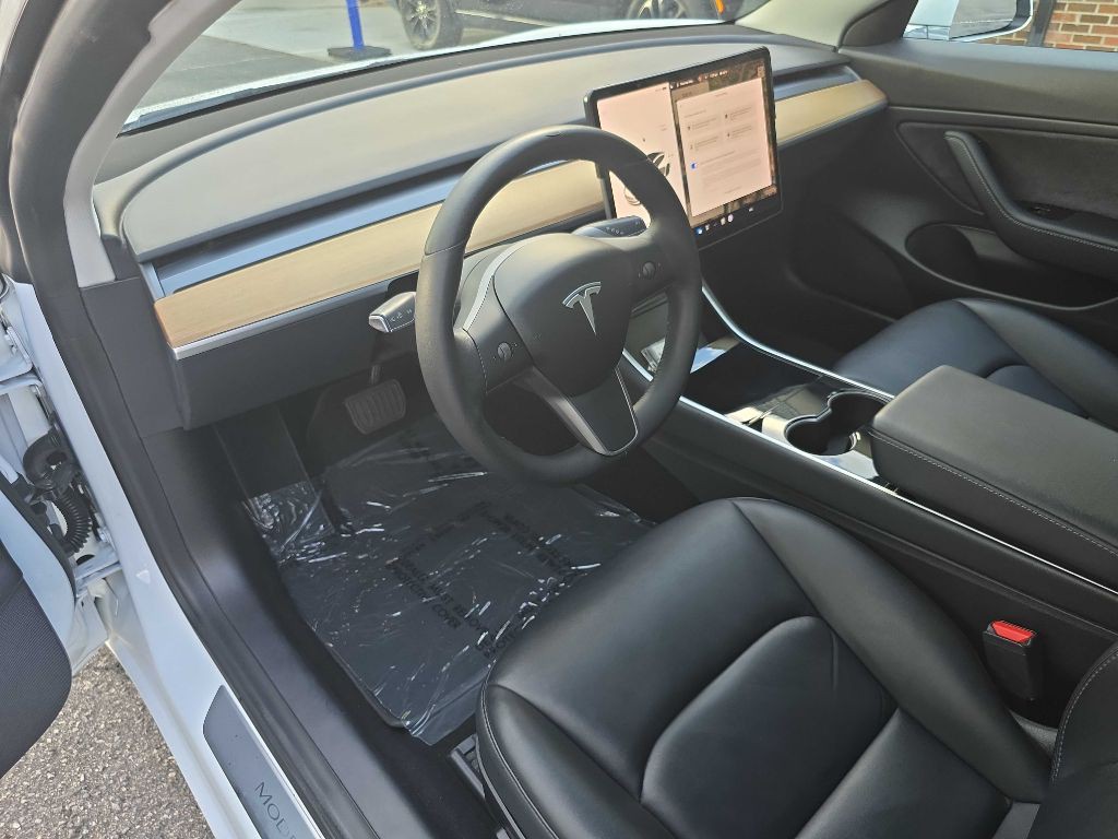 2020 Tesla Model 3 Image 8