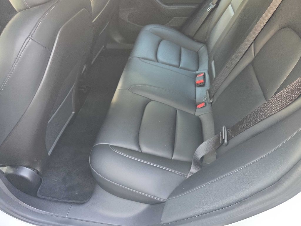 2020 Tesla Model 3 Image 12