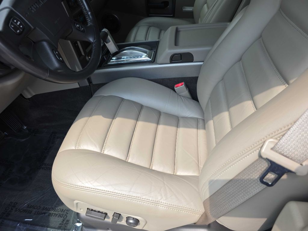 2003 HUMMER H2 Image 11