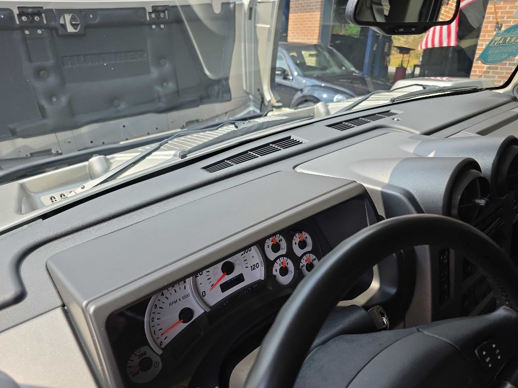 2003 HUMMER H2 Image 22