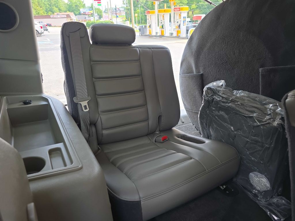 2003 HUMMER H2 Image 28