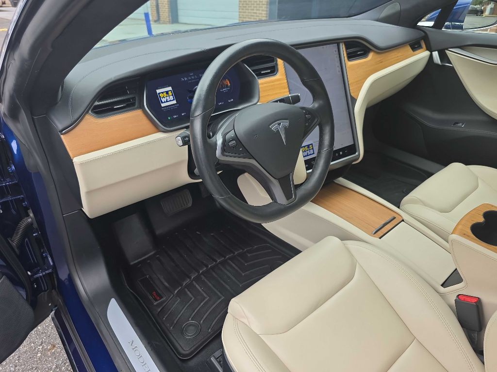 2021 Tesla Model S Image 13