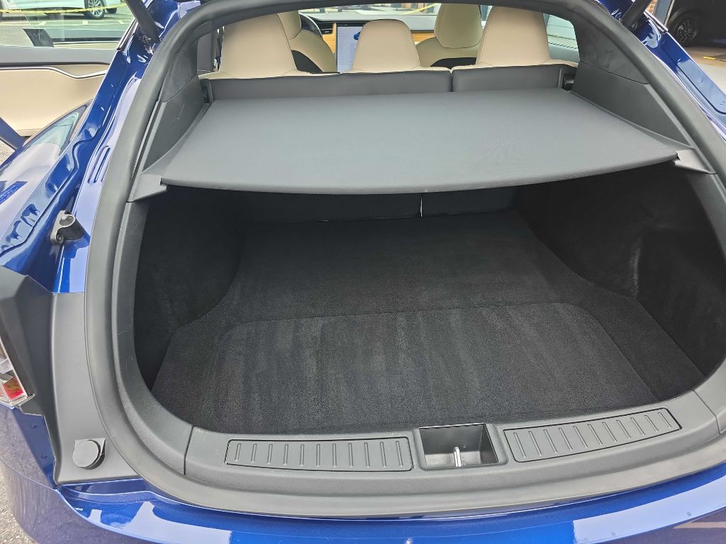 2021 Tesla Model S Image 24