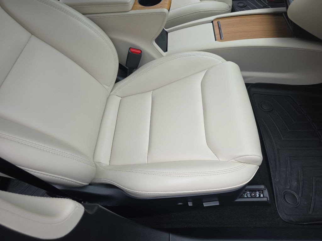 2021 Tesla Model S Image 29