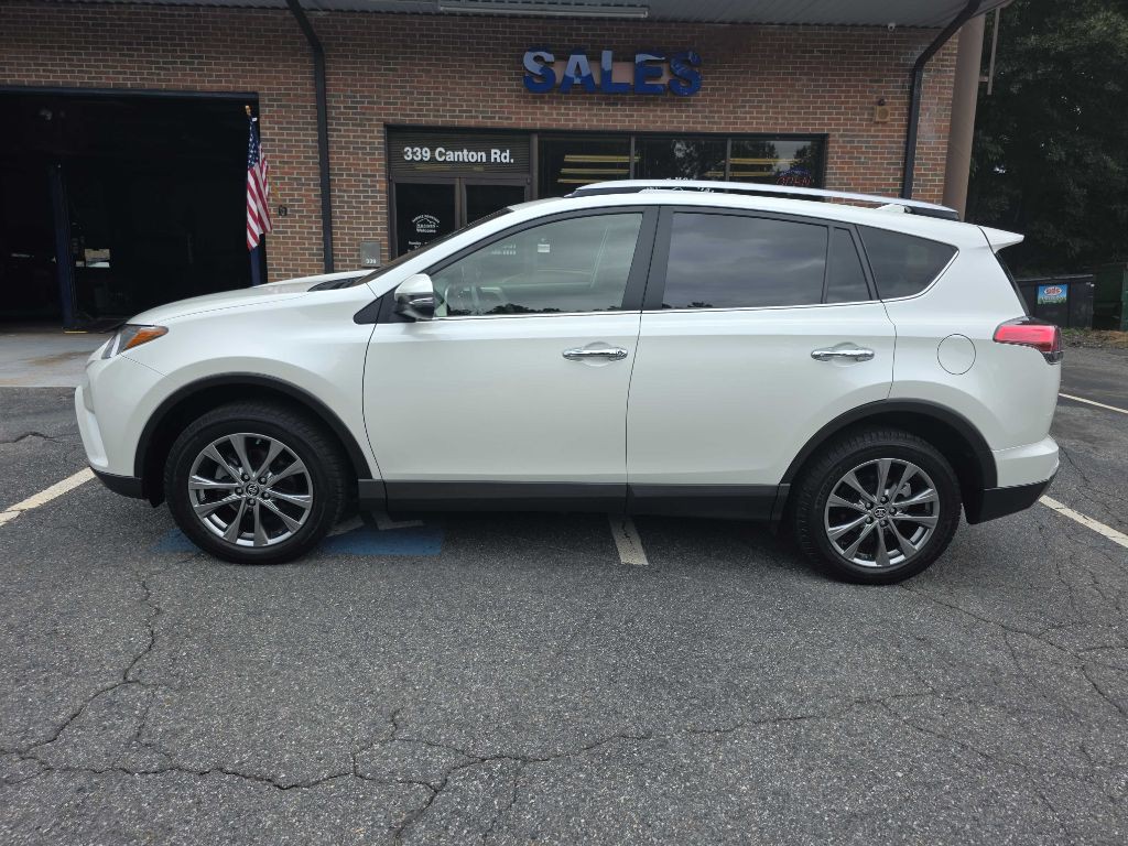 2018 Toyota Rav4 Image 2