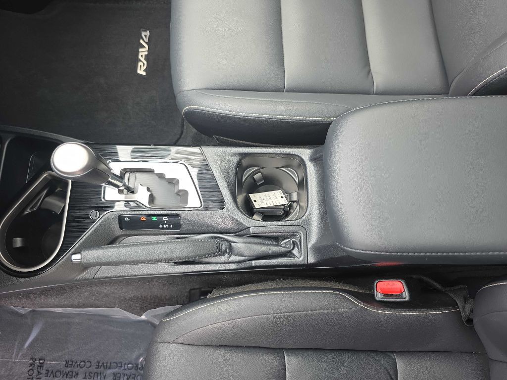 2018 Toyota Rav4 Image 12