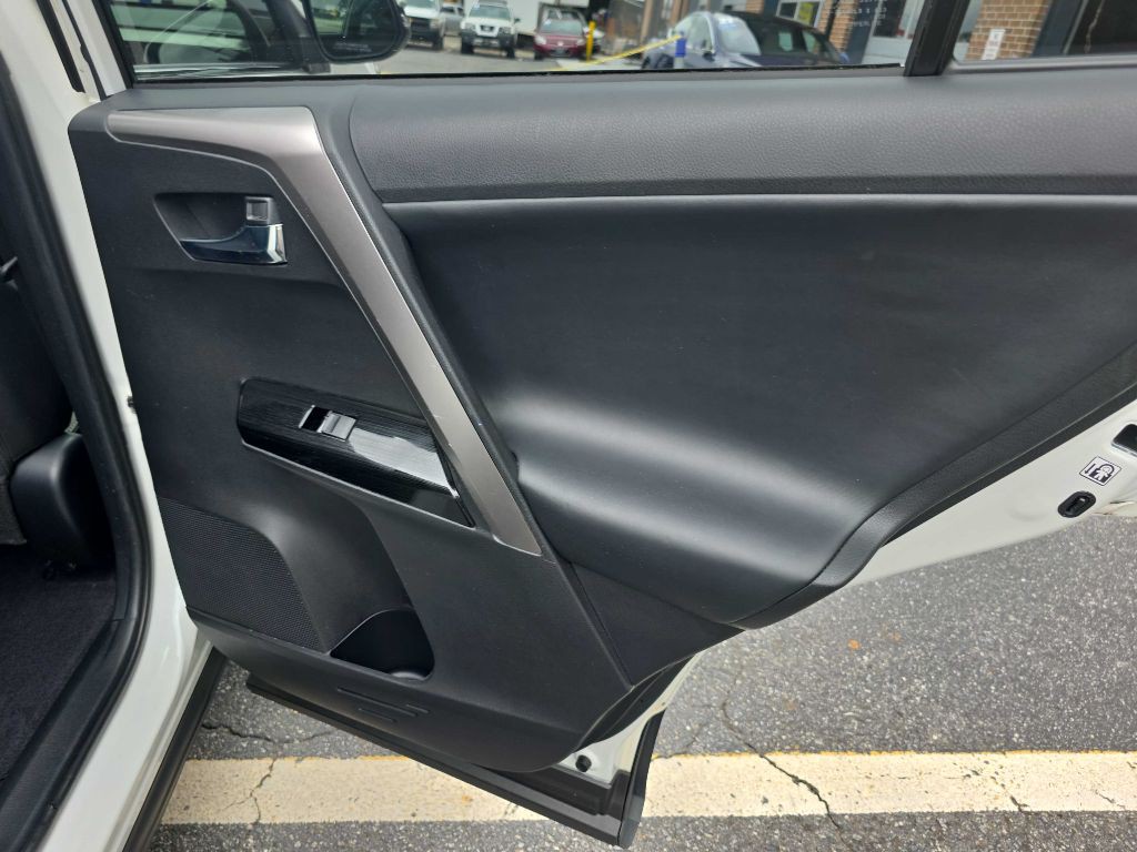 2018 Toyota Rav4 Image 22