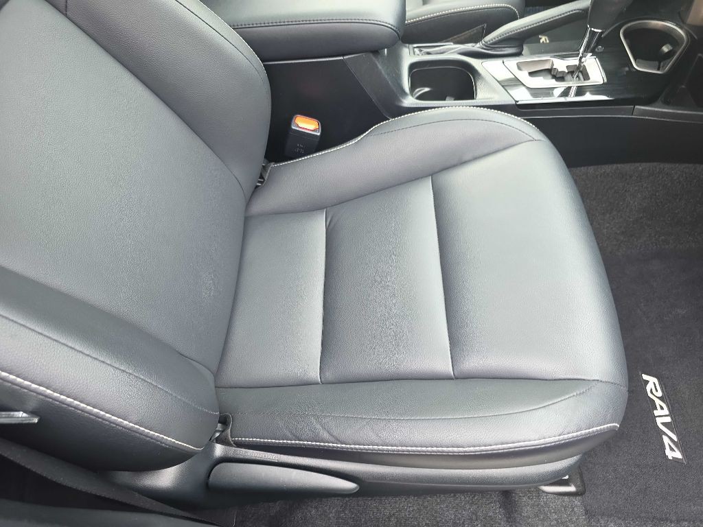 2018 Toyota Rav4 Image 26