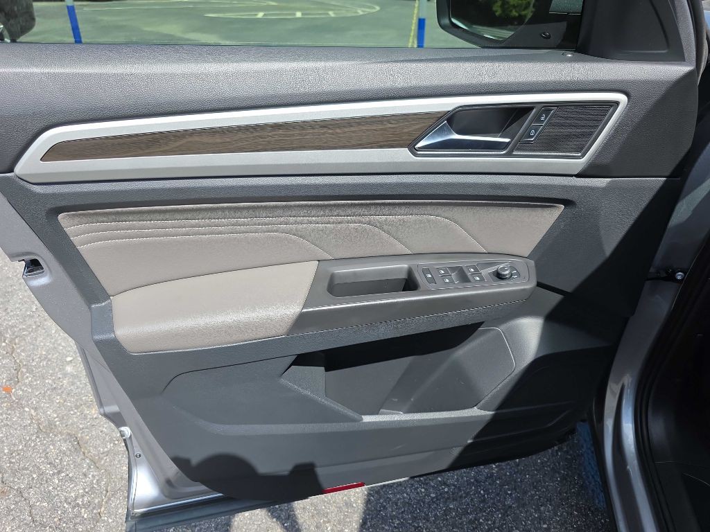 2022 Volkswagen Atlas Image 10