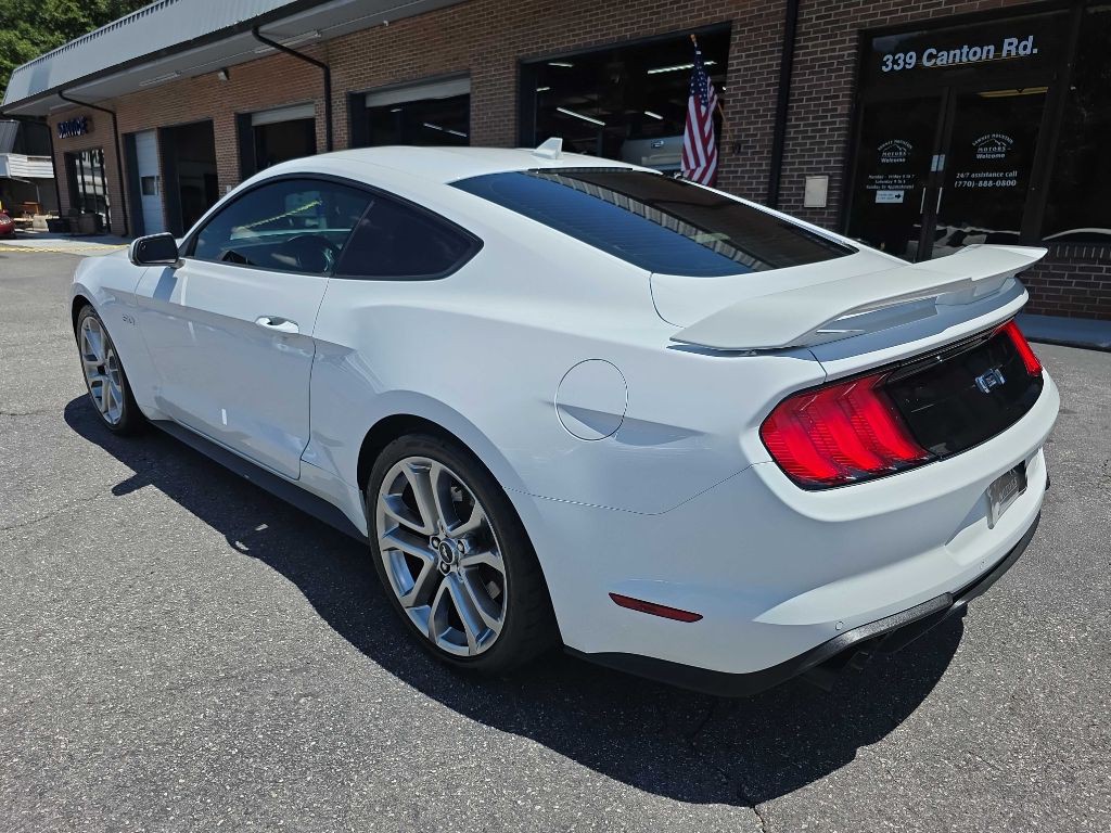 2022 Ford Mustang Image 3