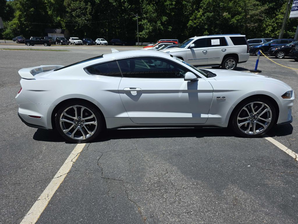 2022 Ford Mustang Image 6