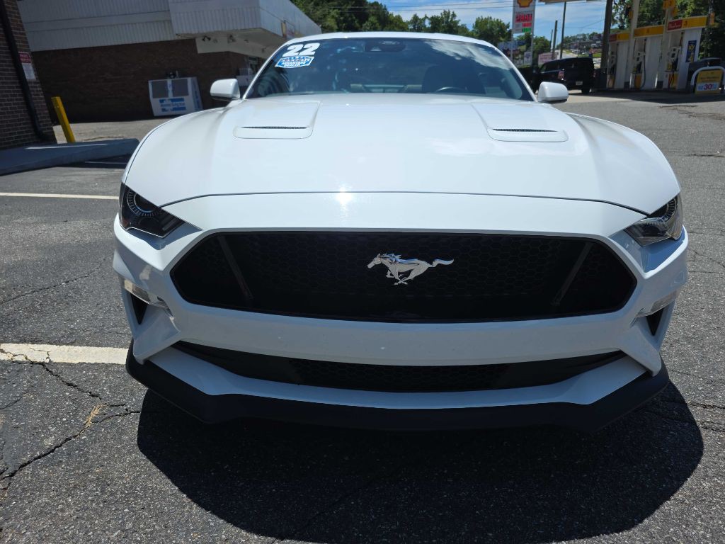2022 Ford Mustang Image 8