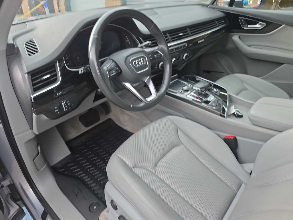 2018 Audi Q7 Image 9