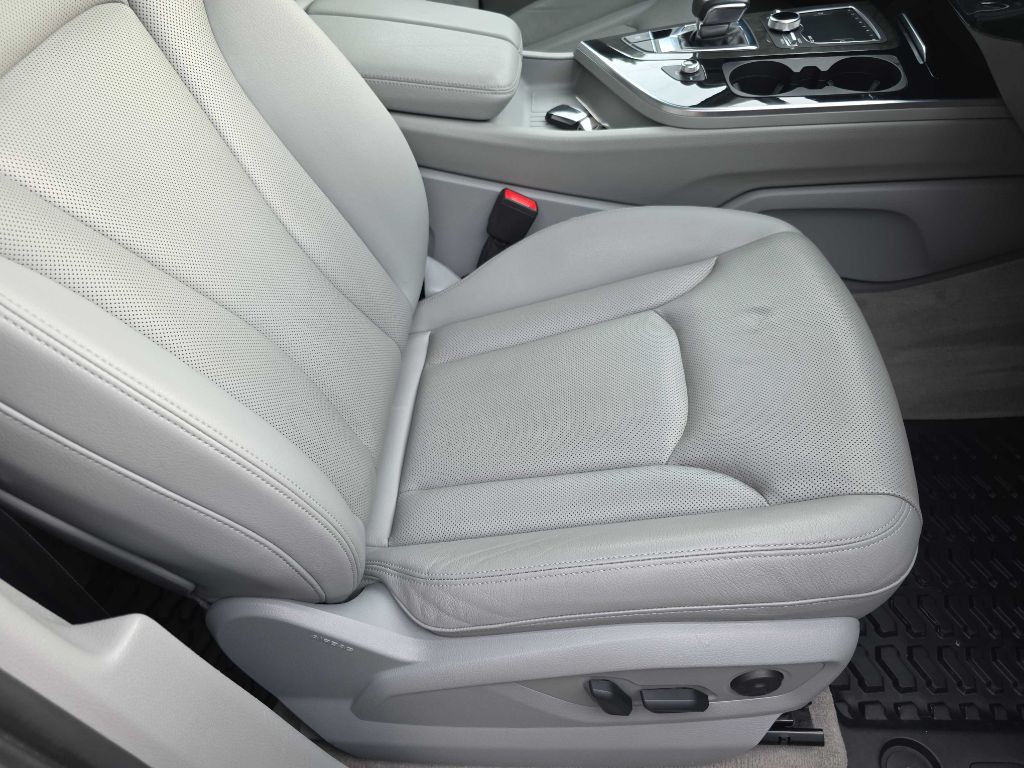 2018 Audi Q7 Image 24