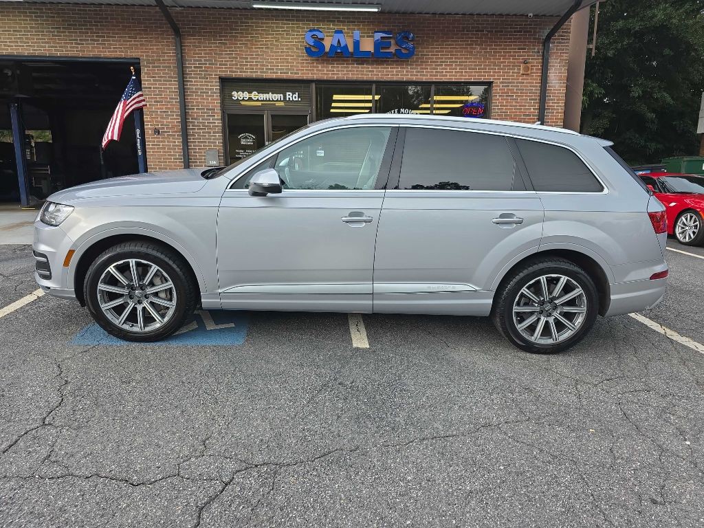 2018 Audi Q7 Image 2