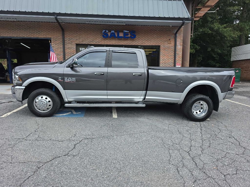 2014 RAM 3500 Image 2