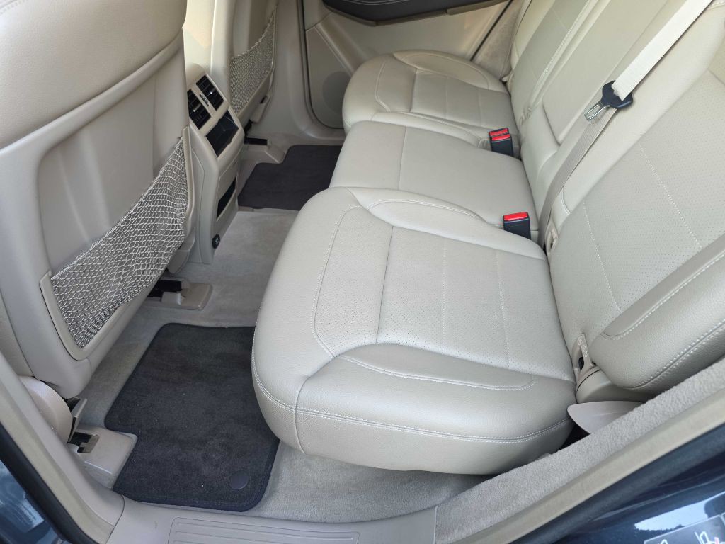 2013 Mercedes-Benz M-Class Image 20