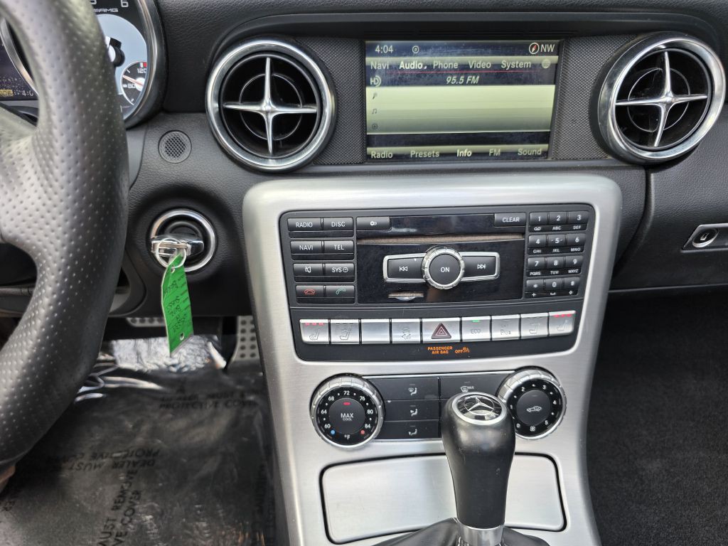 2014 Mercedes-Benz SLK-Class Image 21
