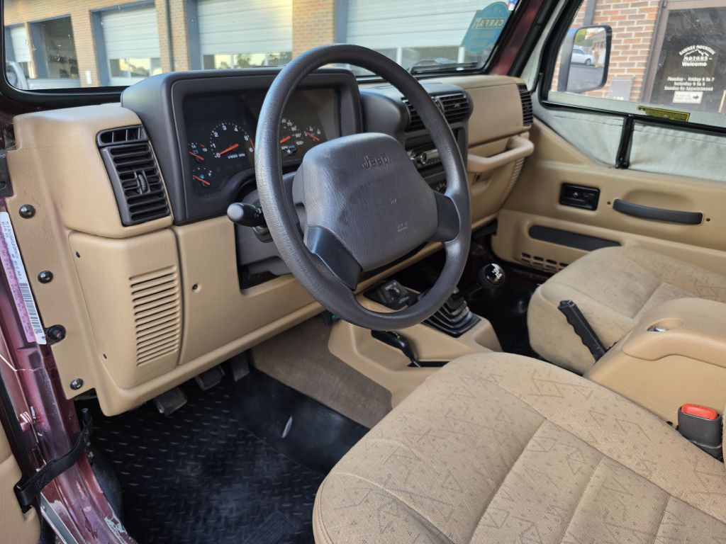 2002 Jeep Wrangler Image 10