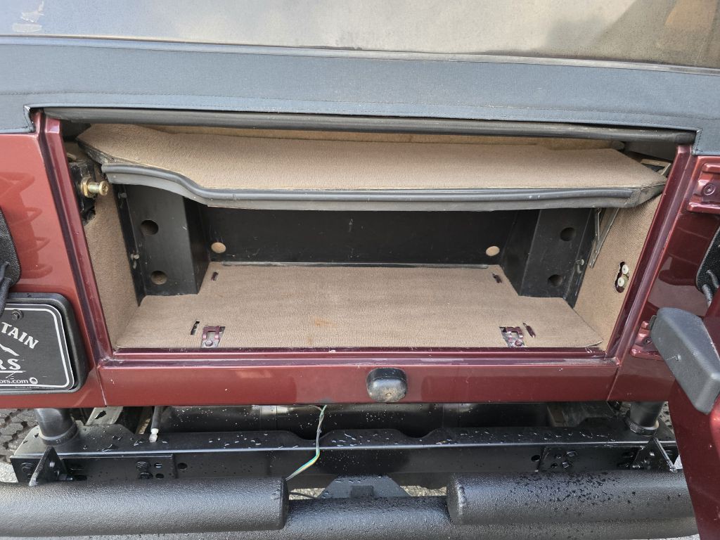 2002 Jeep Wrangler Image 18