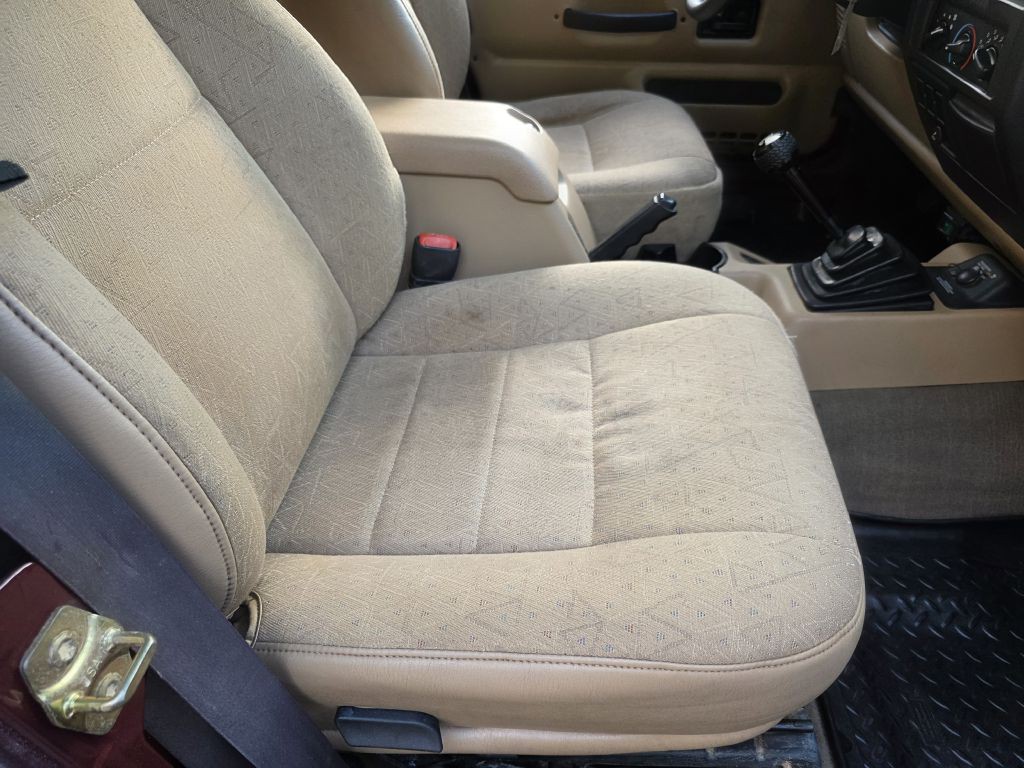 2002 Jeep Wrangler Image 19