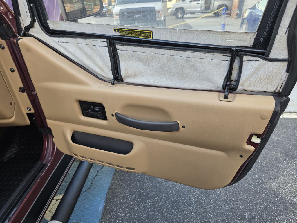 2002 Jeep Wrangler Image 21