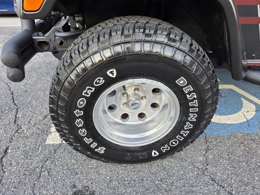 2002 Jeep Wrangler Image 24