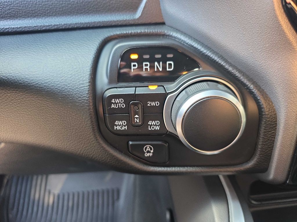 2023 RAM 1500 Image 15