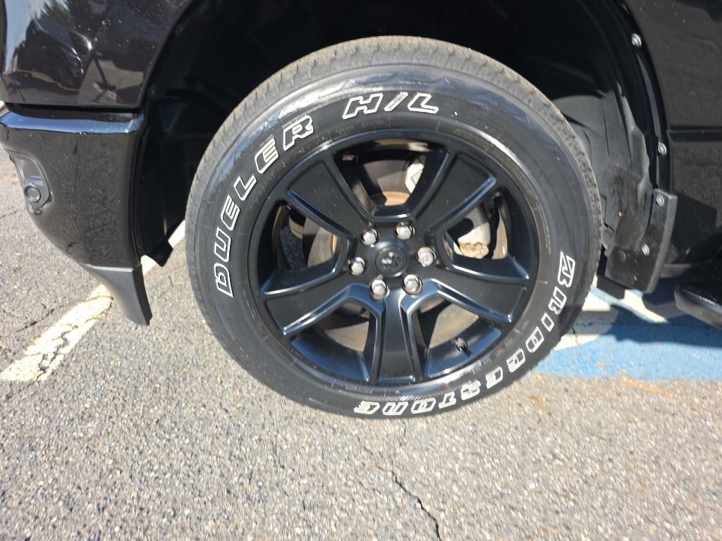 2023 RAM 1500 Image 32