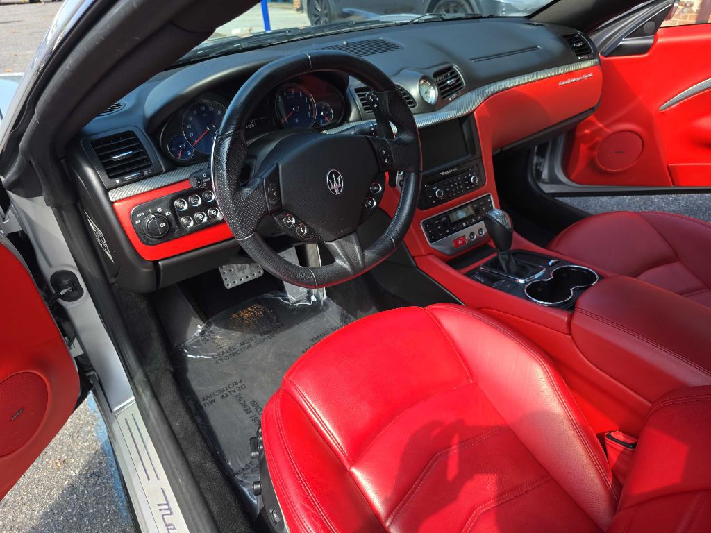 2016 Maserati GranTurismo Image 12